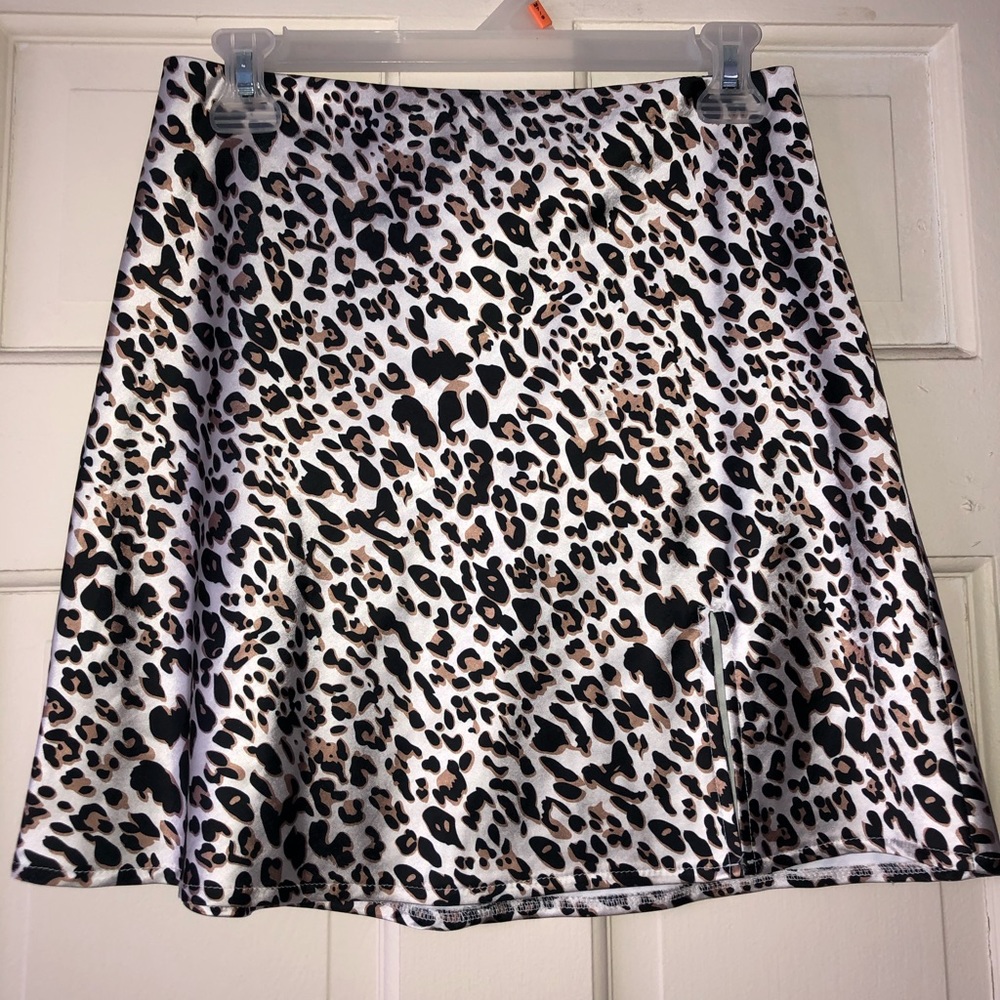 Brand new cheetah print skirt.